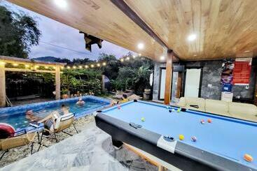 Ha Giang Loop Hostel & Tours