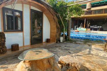 Ha Giang Loop Hostel & Tours