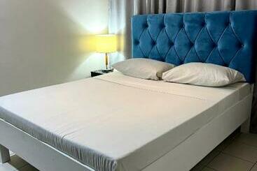 膳宿费 Luxecara Guest House
