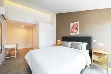 پانسیون Lisbon Oriente Suites By Olala Homes