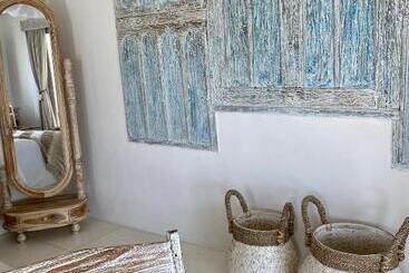 리조트 Atalaya Villas Nusa Penida   Adults Only