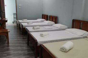 旅馆 Reddoorz At Gracia S Calzada Inn Camiguin