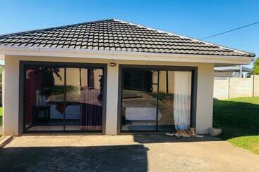 هاستل Innoview Lodge