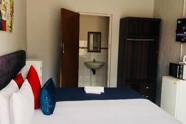 هاستل Innoview Lodge