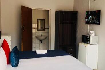 هاستل Innoview Lodge