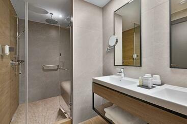 هتل Riu Plaza London Victoria