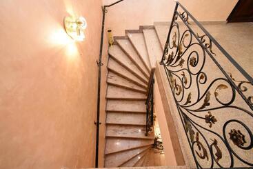 پانسیون Guest House Yerevan