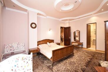 پانسیون Guest House Yerevan