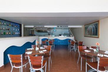 Artisan Family Hotels And Resort Collection Playa Esmeralda