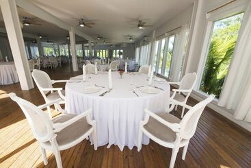 Fantasy Island Beach Resort And Marina   All Inclusive