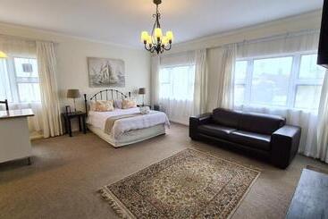 هتل Hathaway Guest House