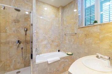 Historic Boutique Hotel Cattaro