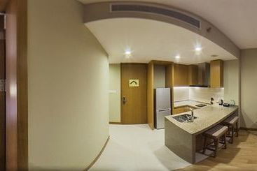 هتل Holiday Inn Changbaishan Suites, An Ihg