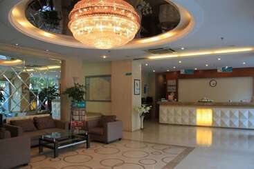 هتل Jinjiang Inn Shanghai Baoyang Dock