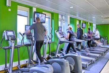 هتل Kents Hill Park Training & Conference Centre