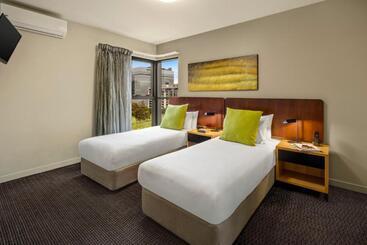 هتل Quest Docklands