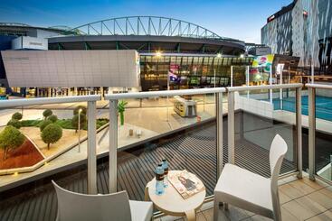 هتل Quest Docklands