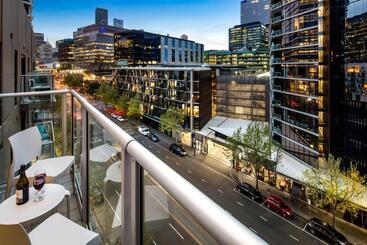هتل Quest Docklands