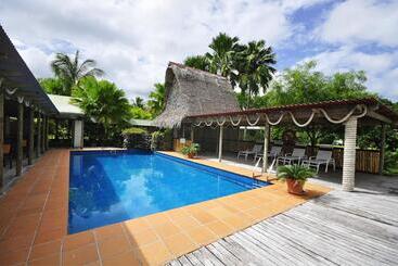 Kosrae Nautilus Resort