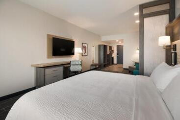 هتل Holiday Inn & Suites   Mt Juliet Nashville Area, An Ihg