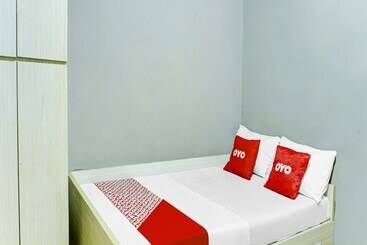 هتل Spot On 91205 Rindang Guesthouse Syariah