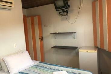 پانسیون Hostel Da Lu E Hospedagem Fatima