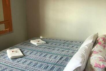 پانسیون Hostel Da Lu E Hospedagem Fatima