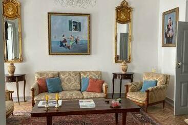 پانسیون Pátio Da Villa Coruche Boutique Guest House