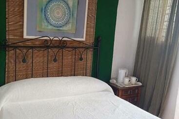 تختخواب و صبحانه Anexo   Habitacion Doble