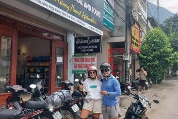 تختخواب و صبحانه Ha Giang Safari Hostel & Motorbikes