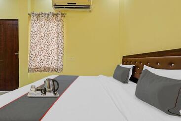 هتل Capital O Phenix Elite Near Phoenix United Lucknow
