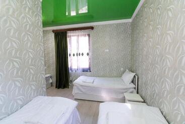 هتل Rafting House