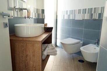 پانسیون Provenzale Guest Rooms Locazione Breve