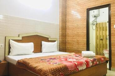 پانسیون Trimrooms Shree Mata Palace, Katra Bus Stand