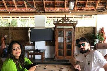هتل Vala House