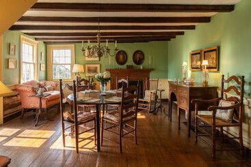 تختخواب و صبحانه Hollymead House