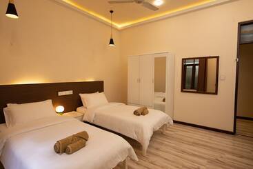 تختخواب و صبحانه The Bilimbi Guesthouse & Inn