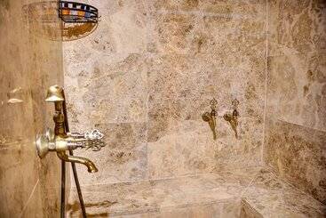 هتل Saliche Cave Suite