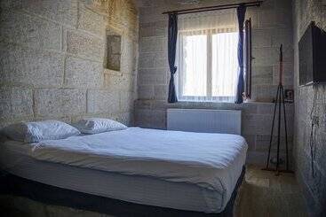هتل Saliche Cave Suite