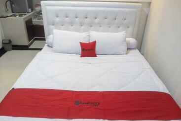 هتل Reddoorz Syariah Near Pasar Aceh Shopping Centre