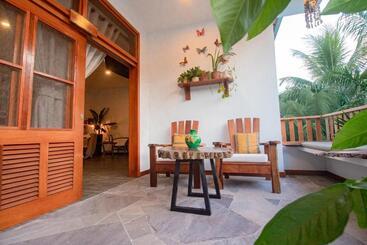 בית מלון כפרי Villa Lu Amazon Ecolodge