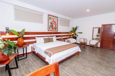 בית מלון כפרי Villa Lu Amazon Ecolodge