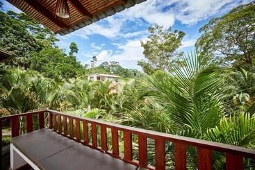 בית מלון כפרי Villa Lu Amazon Ecolodge