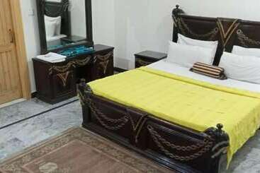هتل Luxury Palace Peshawar
