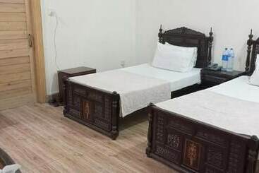 هتل Luxury Palace Peshawar