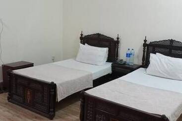 هتل Luxury Palace Peshawar