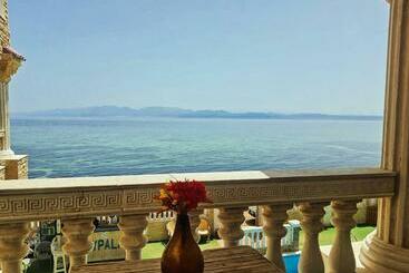 Lucky Palace Dahab