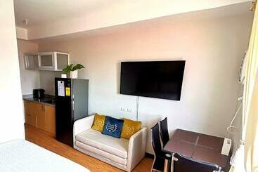 Pool View Studio In Mesaverte With Free Pool & Netflix