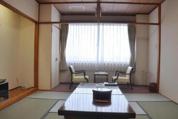 هتل Senganishi Onsen Yumoto Azumakan