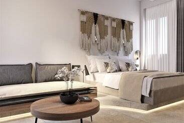تختخواب و صبحانه F Charm All Suites   Adults Only